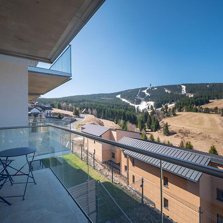 Apartmany Vista Klinovec Loucná pod Klínovcem Exterior foto