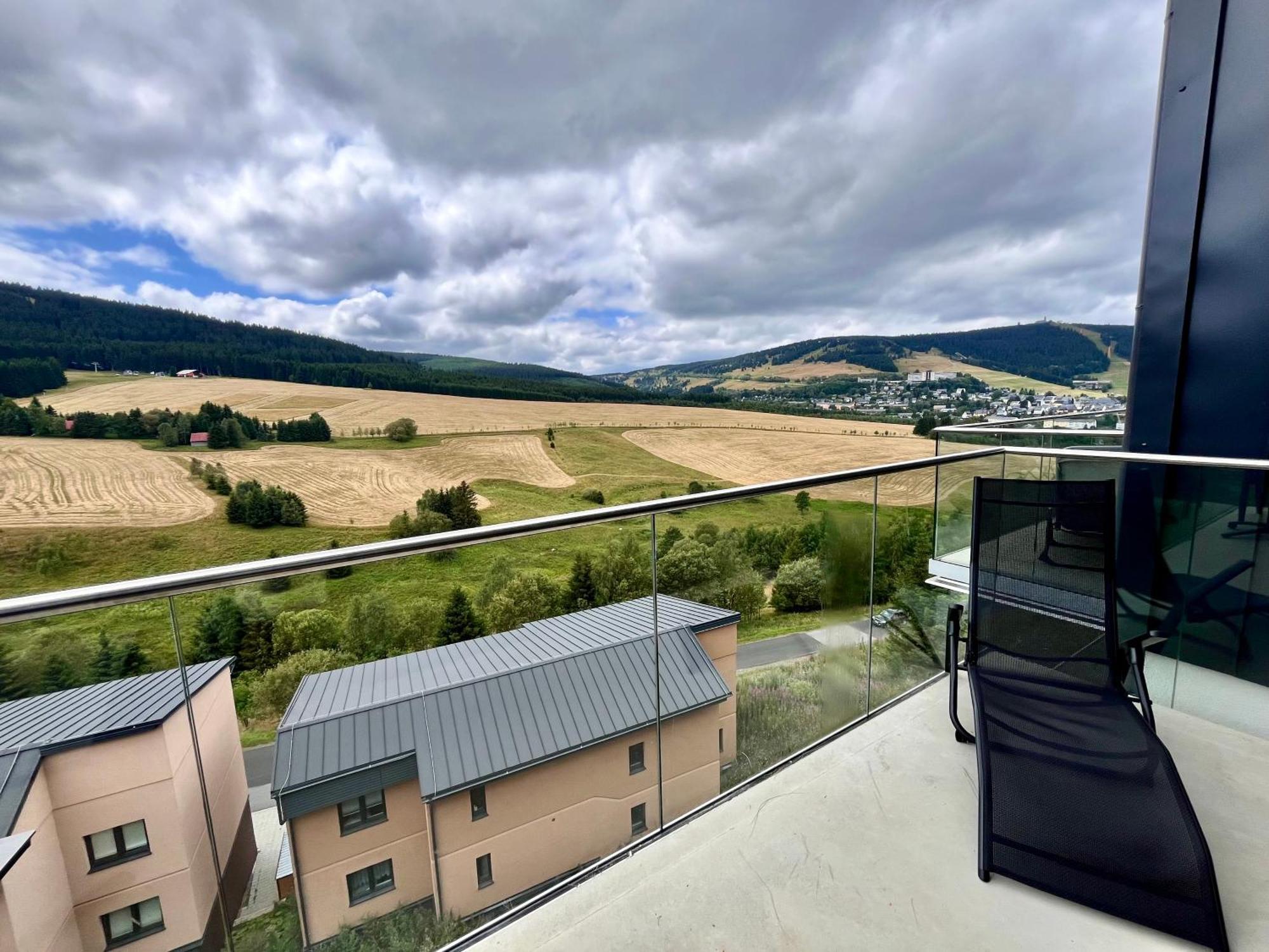 Apartmany Vista Klinovec Loucná pod Klínovcem Exterior foto