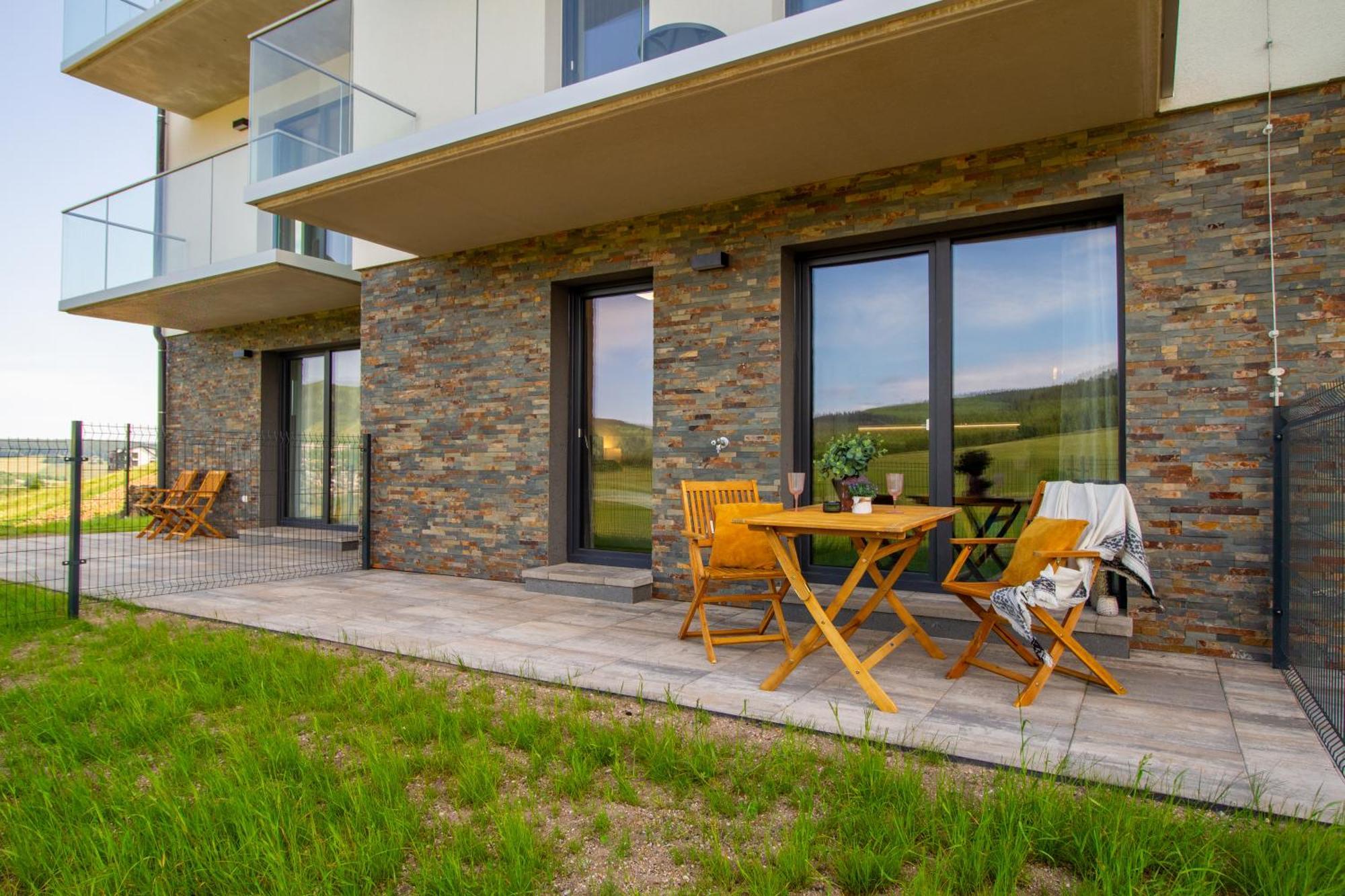Apartmany Vista Klinovec Loucná pod Klínovcem Exterior foto